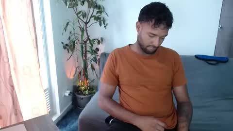 orlando_horny online show from October 4, 2025, 3:10 pm