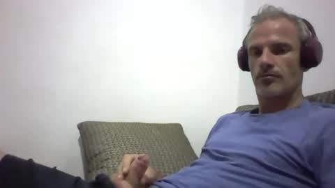 Snapshot of orwel09 chatting on December 18, 2025, 4:46 pm orwel09 online show from December 18, 2025, 4:46 pm