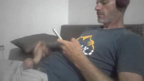 Snapshot of orwel09 chatting on April 6, 2026, 2:29 pm orwel09 online show from April 6, 2026, 2:29 pm