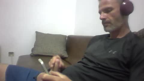 Snapshot of orwel09 chatting on April 10, 2026, 6:56 pm orwel09 online show from April 10, 2026, 6:56 pm