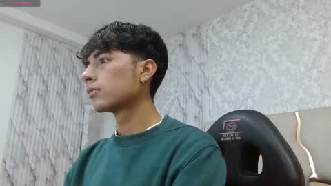 osamu_tay online show from April 27, 2026, 3:15 am