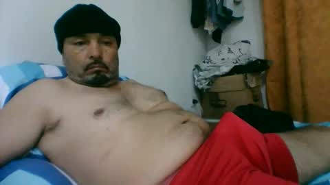 oscarjhe3512 online show from May 14, 2026, 2:29 am