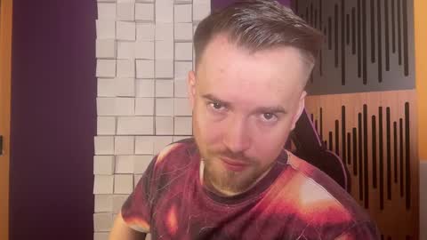 Snapshot of oscarsavage chatting on February 7, 2025, 2:15 pm Oscar Steel Savage online show from February 7, 2025, 2:15 pm