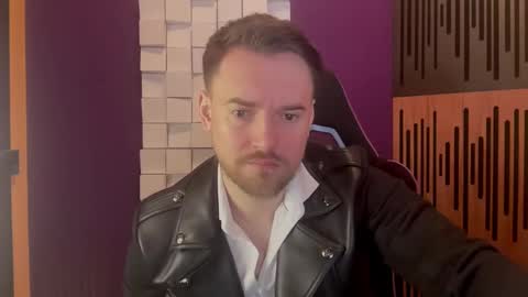 Snapshot of oscarsavage chatting on February 22, 2025, 5:13 pm Oscar Steel Savage online show from February 22, 2025, 5:13 pm