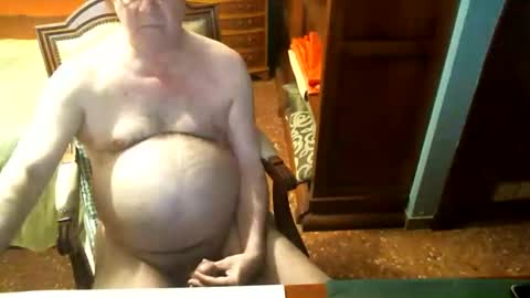 Snapshot of oscarw chatting on December 12, 2024, 3:05 pm Oscar online show from December 12, 2024, 3:05 pm