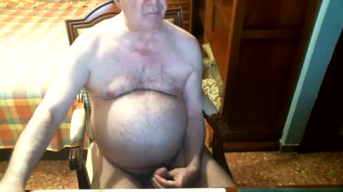 Snapshot of oscarw chatting on September 9, 2025, 3:22 pm Oscar online show from September 9, 2025, 3:22 pm