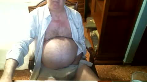 Snapshot of oscarw chatting on October 18, 2025, 2:40 pm Oscar online show from October 18, 2025, 2:40 pm