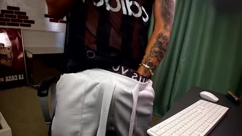 OscarWills online show from May 16, 2026, 4:42 am