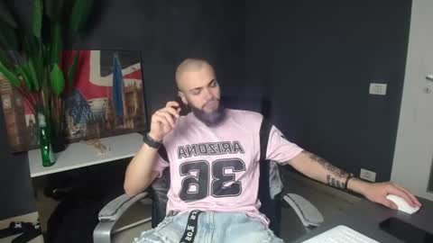 OscarWills online show from June 14, 2026, 5:31 am