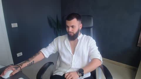 OscarWills online show from July 28, 2026, 11:17 am