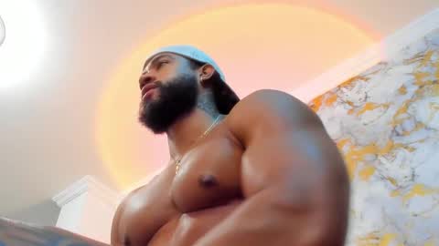 Snapshot of osher_cox chatting on February 10, 2025, 1:24 am osher_cox online show from February 10, 2025, 1:24 am