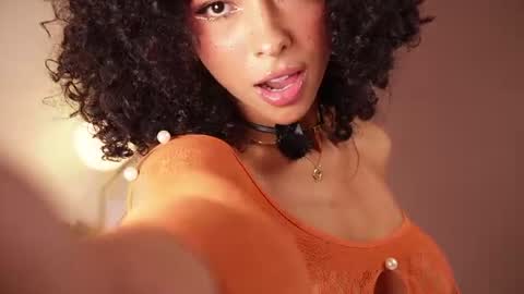 Snapshot of oshun_25 chatting on July 24, 2026, 12:58 pm Oshun online show from July 24, 2026, 12:58 pm