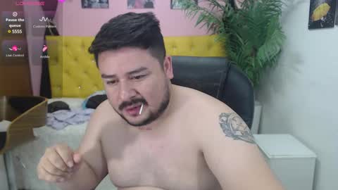 Snapshot of oso_gael chatting on March 8, 2025, 5:33 pm Bear Gael online show from March 8, 2025, 5:33 pm