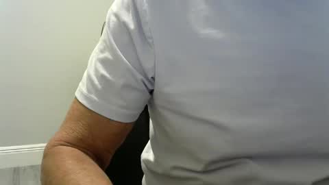 Ossi online show from October 9, 2025, 10:19 pm