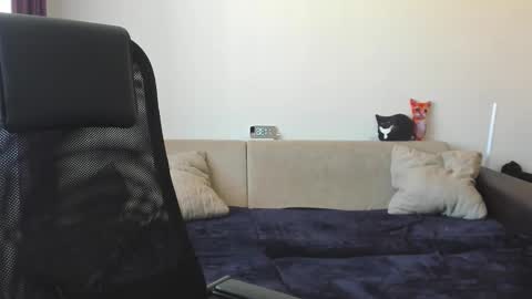 Ostin online show from September 20, 2025, 4:35 am