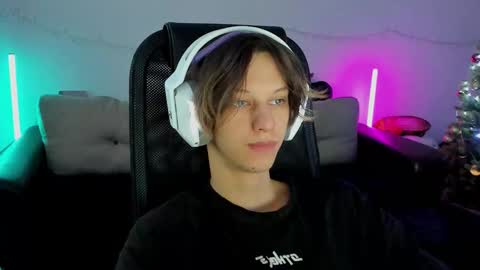 Ostin online show from December 20, 2025, 9:38 am