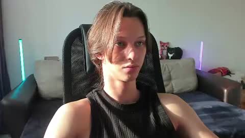 Snapshot of ostin_meoww chatting on June 14, 2026, 12:51 pm Ostin online show from June 14, 2026, 12:51 pm