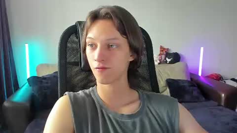 Ostin online show from July 3, 2026, 1:06 pm