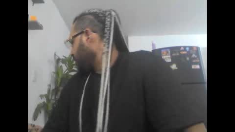 Snapshot of ostin_santos10 chatting on February 27, 2026, 10:15 am ostin santos 10 online show from February 27, 2026, 10:15 am