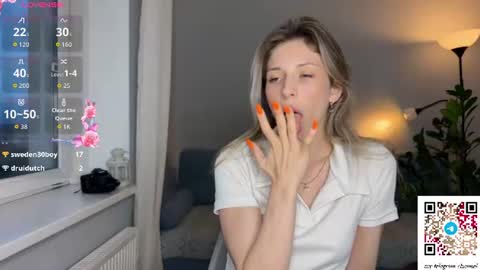 Snapshot of ottiliebolyard chatting on July 6, 2026, 6:21 pm Anne online show from July 6, 2026, 6:21 pm