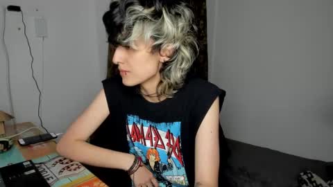 Otto 3 online show from February 1, 2025, 4:03 am