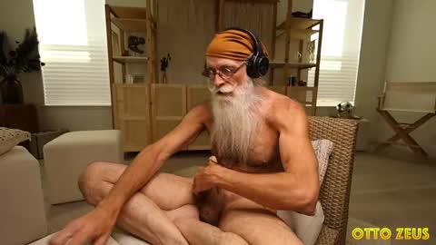 Otto Zeus online show from May 18, 2026, 1:13 am