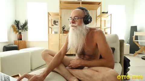 Otto Zeus online show from June 16, 2026, 11:40 pm