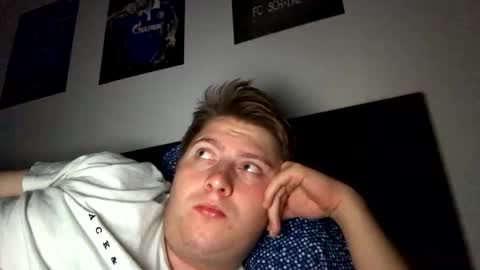 outflayd online show from December 17, 2025, 1:44 am