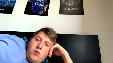 outflayd online show from May 2, 2026, 12:10 pm