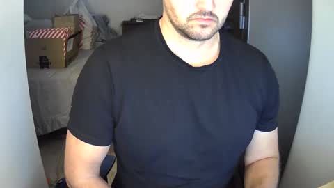 Snapshot of outside1991 chatting on December 23, 2024, 8:25 pm outside1991 online show from December 23, 2024, 8:25 pm