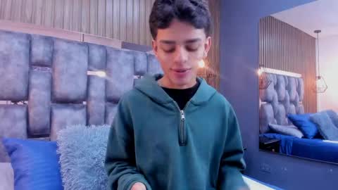Snapshot of owen__johnson chatting on June 1, 2026, 11:34 am Owen Johnson online show from June 1, 2026, 11:34 am