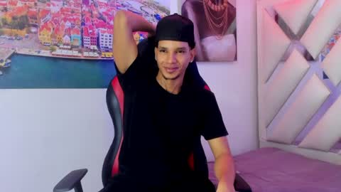 Snapshot of owen_blaze3 chatting on June 13, 2026, 3:37 am owen blaze online show from June 13, 2026, 3:37 am