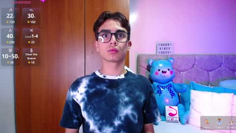 Owen  Independent model  online show from January 23, 2025, 5:24 am