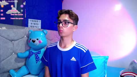 Owen  Independent model  online show from February 26, 2025, 4:03 am