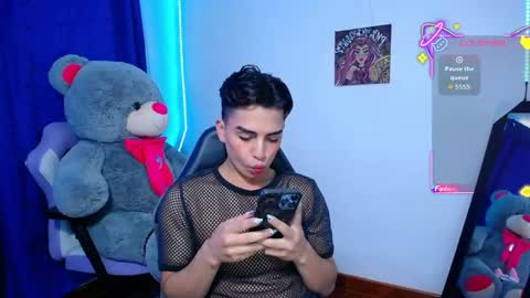 Snapshot of owenblue__ chatting on May 22, 2026, 2:44 pm Owen Independent model online show from May 22, 2026, 2:44 pm