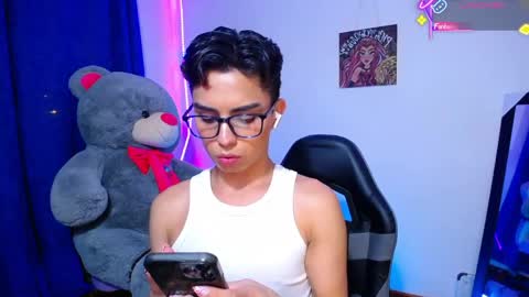 Snapshot of owenblue__ chatting on June 7, 2026, 10:19 am Owen Independent model online show from June 7, 2026, 10:19 am