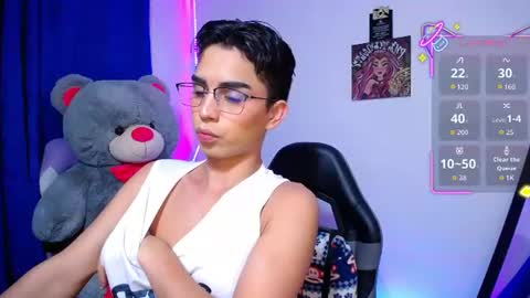 Snapshot of owenblue__ chatting on June 20, 2026, 7:00 am Owen Independent model online show from June 20, 2026, 7:00 am