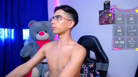 Snapshot of owenblue__ chatting on June 26, 2026, 9:30 pm Owen Independent model online show from June 26, 2026, 9:30 pm