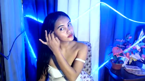 Snapshot of oxana_wetpussy chatting on July 16, 2026, 6:52 am oxana_wetpussy online show from July 16, 2026, 6:52 am
