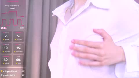 Snapshot of oxcy_live chatting on April 11, 2026, 7:45 am Oxcy online show from April 11, 2026, 7:45 am