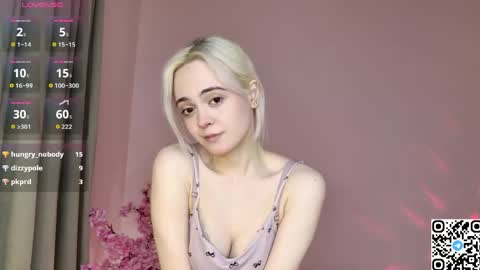 Snapshot of oxcy_live chatting on May 1, 2026, 5:34 am Oxcy online show from May 1, 2026, 5:34 am
