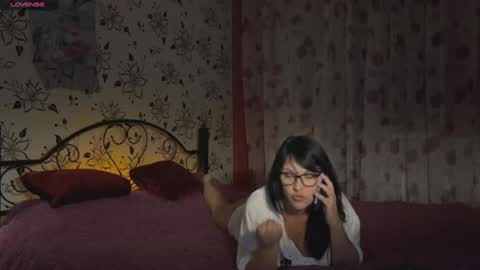 Snapshot of oxixlove chatting on June 25, 2026, 8:13 pm OxiXLove online show from June 25, 2026, 8:13 pm