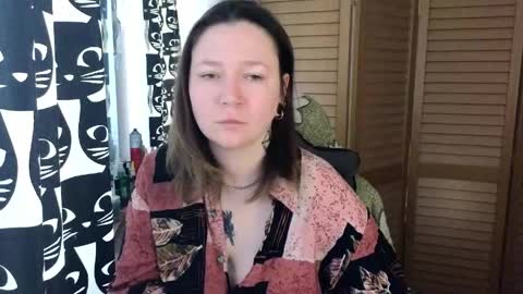 Snapshot of ozalin chatting on June 5, 2026, 12:22 pm ozalin online show from June 5, 2026, 12:22 pm