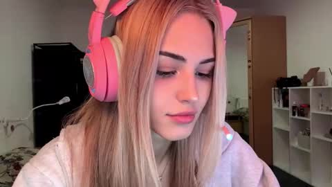 Snapshot of ozellagranville chatting on February 13, 2026, 12:56 pm Eva online show from February 13, 2026, 12:56 pm