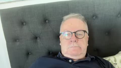 Snapshot of ozhairybearxxxx chatting on March 29, 2026, 2:33 am ozhairybearxxxx online show from March 29, 2026, 2:33 am
