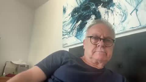 Snapshot of ozhairybearxxxx chatting on April 13, 2026, 4:40 am ozhairybearxxxx online show from April 13, 2026, 4:40 am