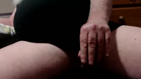 Snapshot of ozziebloke01 chatting on January 8, 2025, 9:32 am ozziebloke01 online show from January 8, 2025, 9:32 am