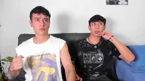 Snapshot of p_jhon chatting on November 9, 2025, 11:14 pm P online show from November 9, 2025, 11:14 pm