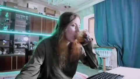 Snapshot of pa1e_pr1ncess chatting on May 27, 2026, 6:32 am Ella online show from May 27, 2026, 6:32 am