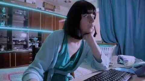 Snapshot of pa1e_pr1ncess chatting on July 10, 2026, 6:28 am Ella online show from July 10, 2026, 6:28 am